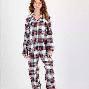 NEW Macy’s Women’s Stewart plaid flannel pajama set